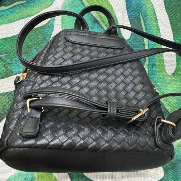 Mini black backpack - Picture 2 of 3